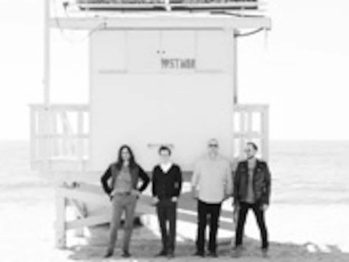 未聴 USオリジナル Weezer「Weezer」(white album) Album of the Week: Weezer, 'Weezer (The White Album)'