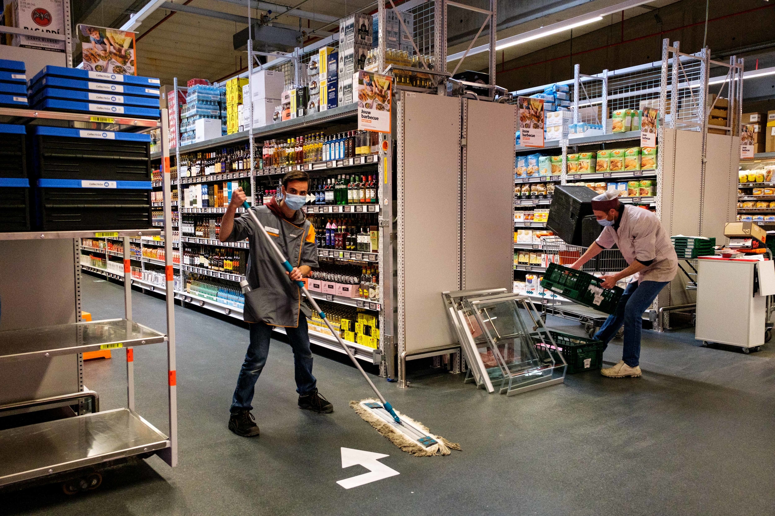 Het ooit zo sterke Colruyt krijgt klappen op beurs: wat is er aan de ...