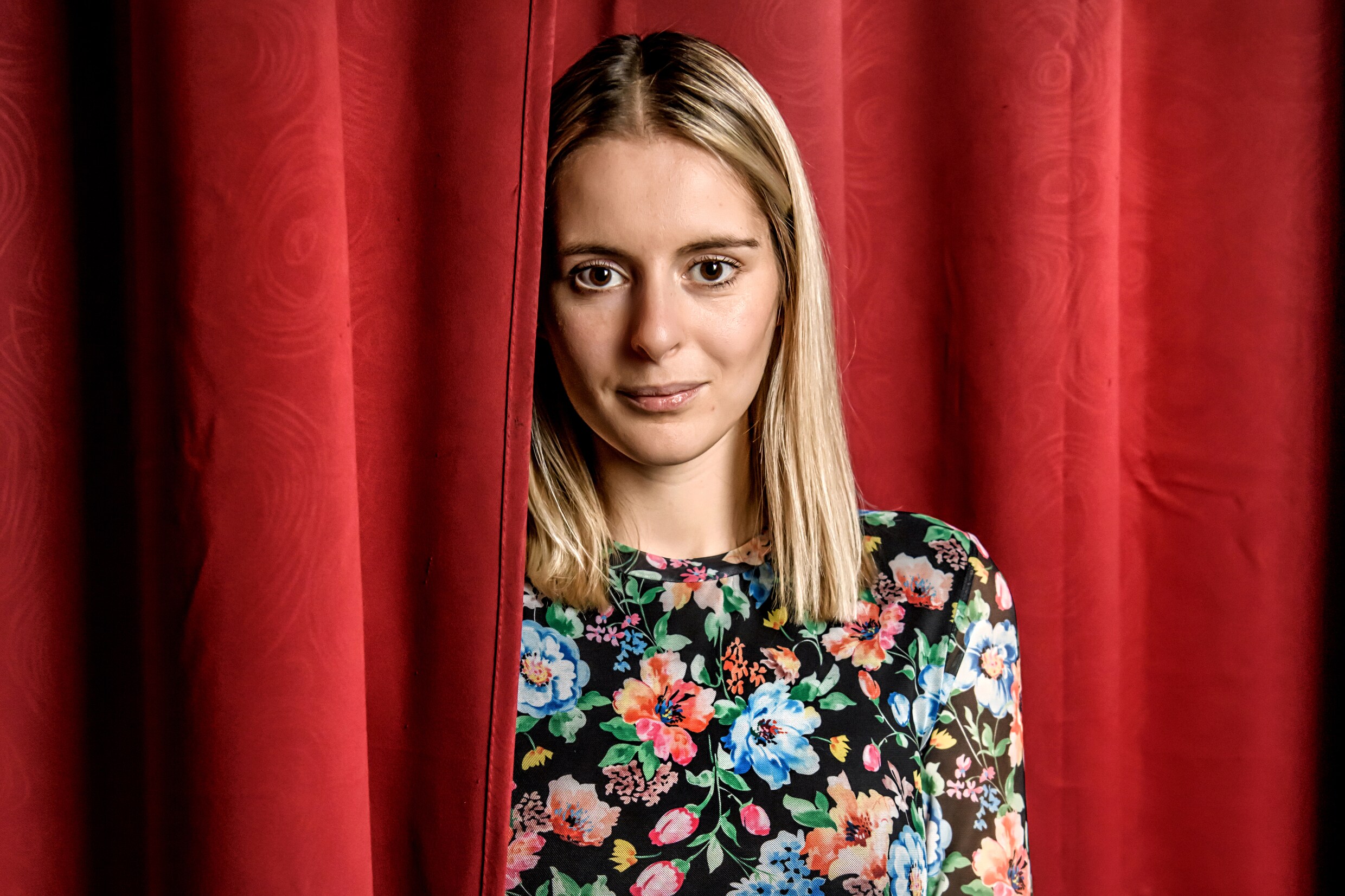 De zus van Conner Rousseau: ‘Soms vraag ik me af hoelang hij het nog ...