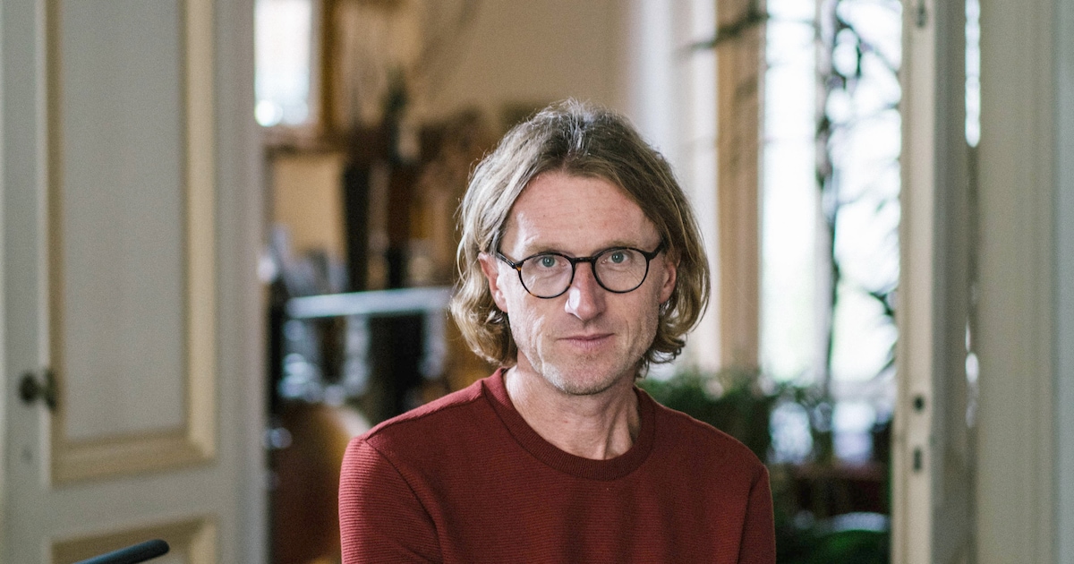 Ignaas Devisch: Mijn favoriete thriller is een‘Suske en Wiske’ | Humo ...