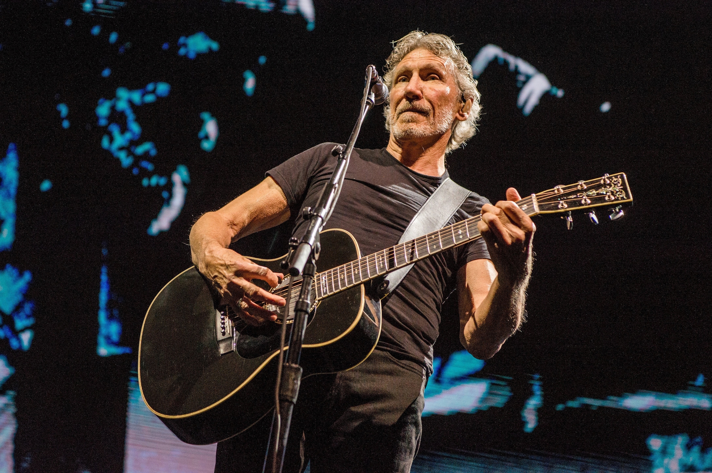 ‘Waarom zou Delphine Lecompte Roger Waters moeten verdedigen?’ | Humo ...