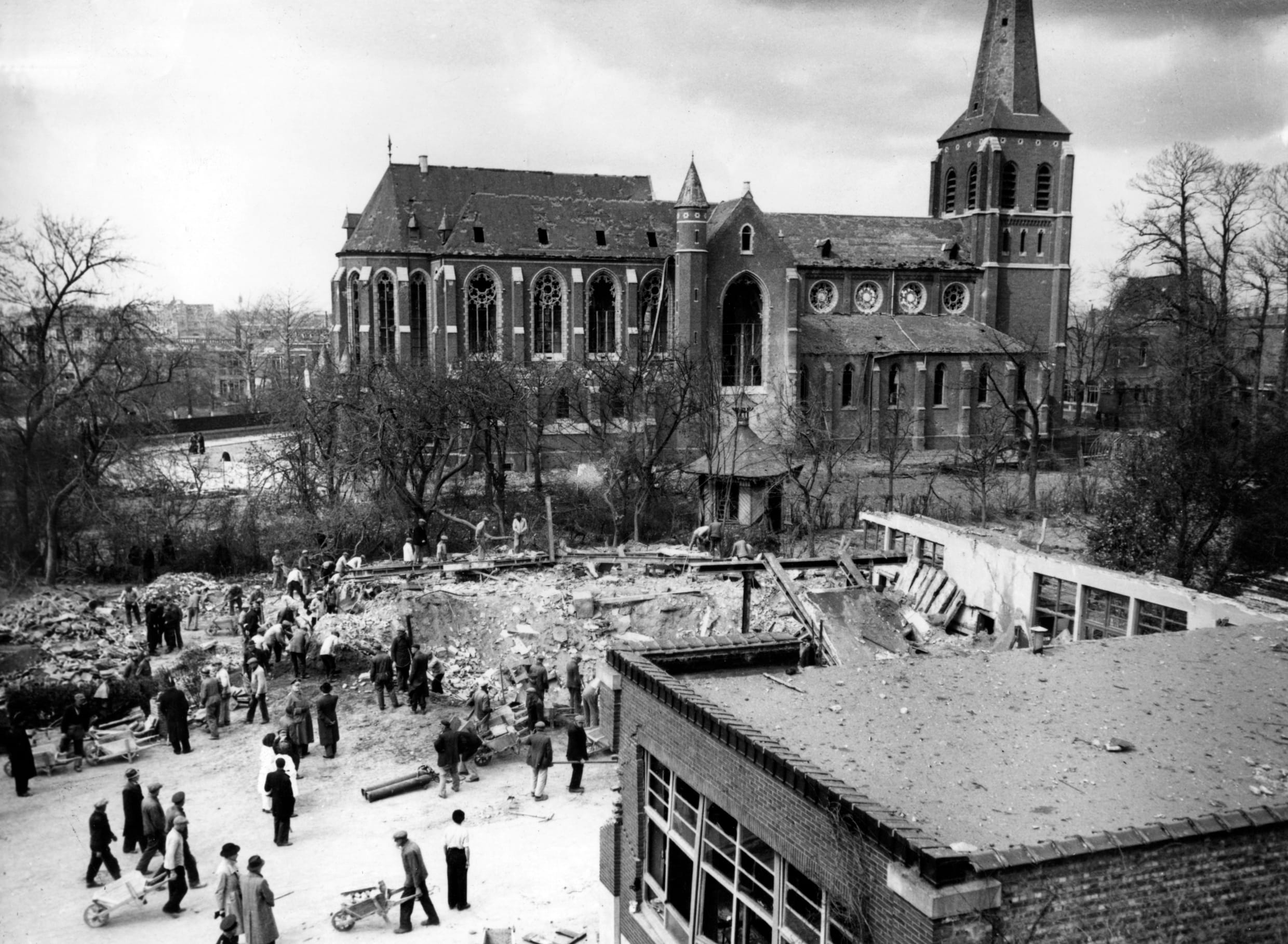 Het bombardement van Mortsel: ‘Een shrapnel boorde zich door de