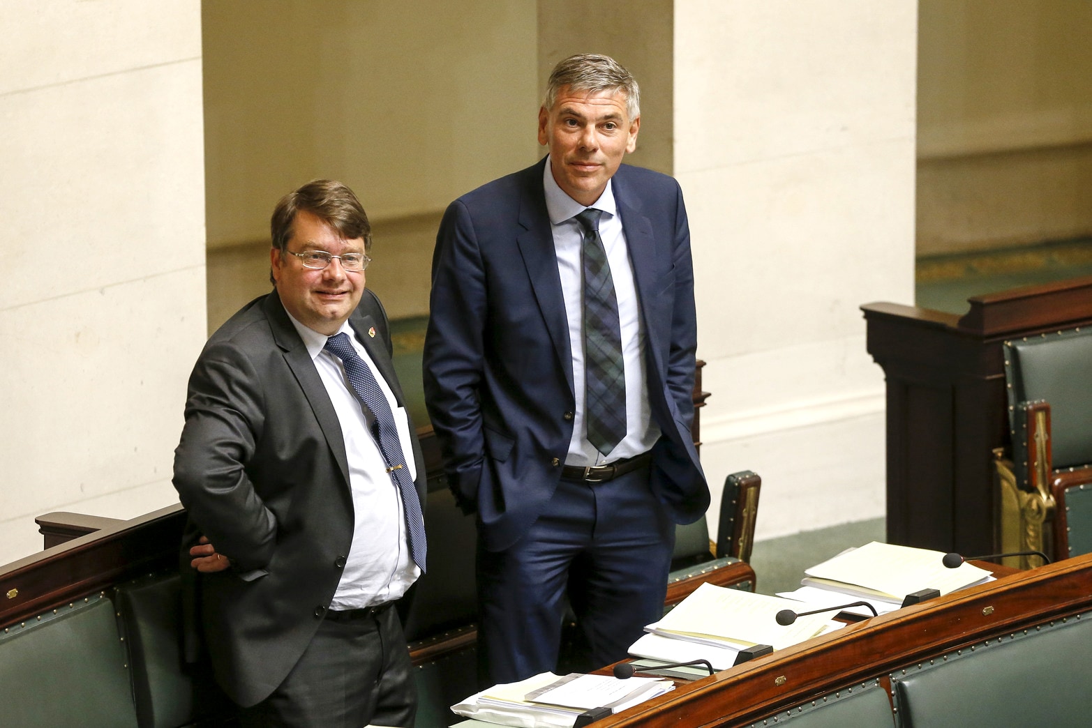 Achter de schermen van ’t Scheldt: hoe naaktfoto’s van BV’s de server ...