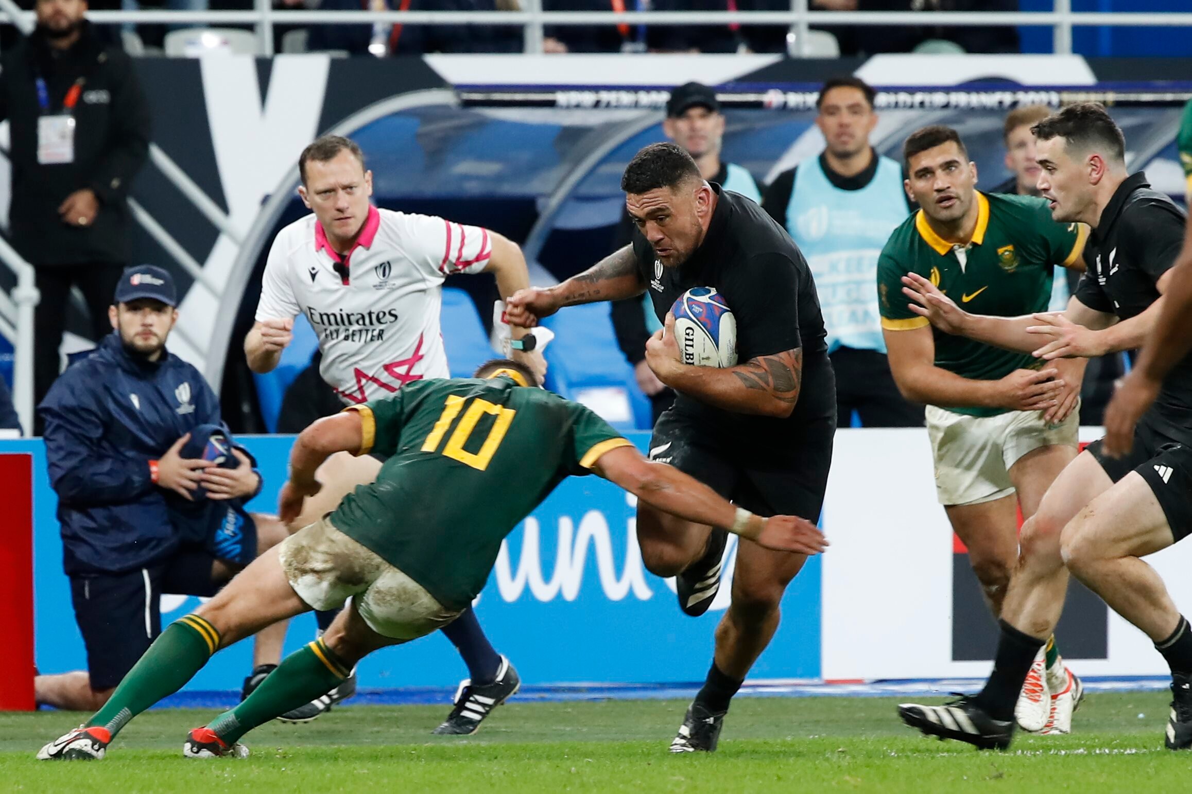 ‘Zou er bij Sporza wel iemand zitten die iets van rugby kent?’ | Humo ...