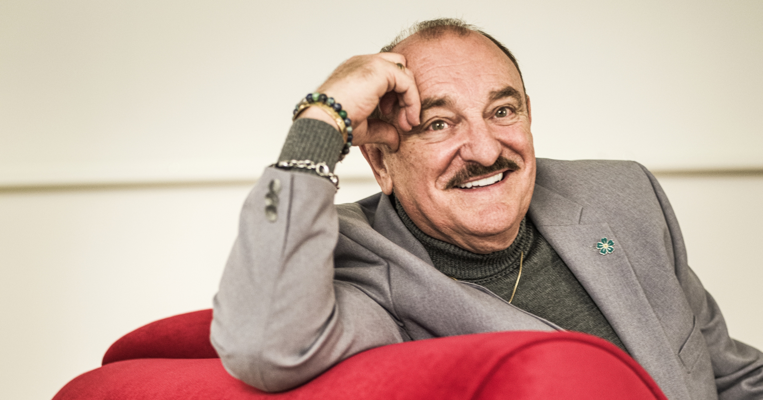 Hugo Sigal, een jaar zonder Nicole: ''Ik praat nog altijd met Nicole, elke  dag. Straks stap ik ons huis binnen en zeg ik tegen haar urne: 'Schat, ik  ben thuis!''' | Humo:
