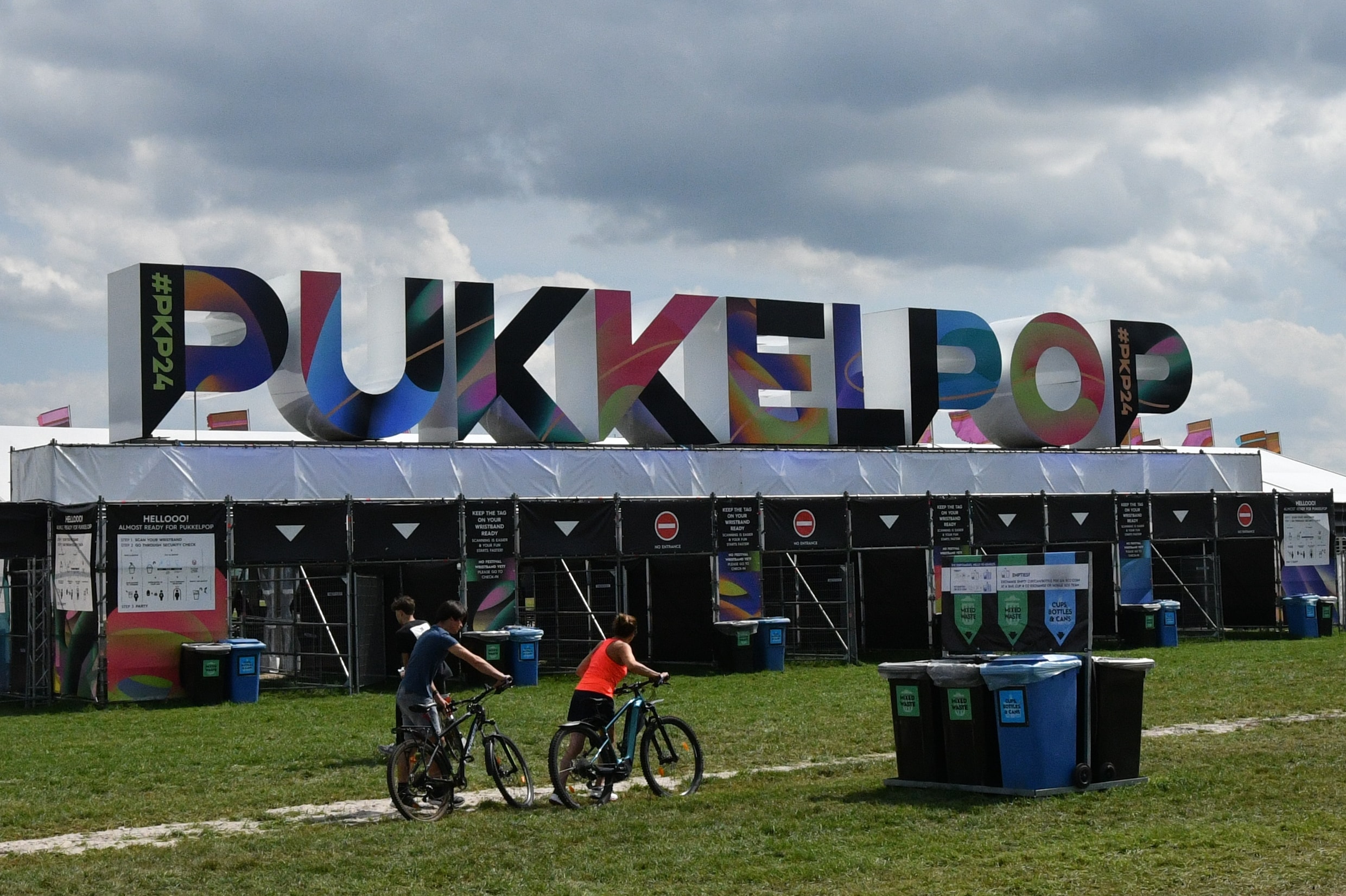 HERBELEEF PUKKELPOP. Zwak Royal Blood sloot de Main Stage af • Marc ...