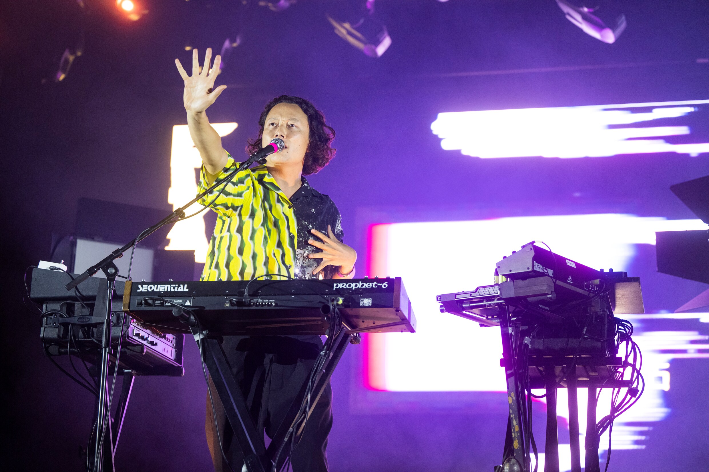 Recensie Bolis Pupul op Pukkelpop: hij kan het ook alleen ★★★★☆ | Humo ...