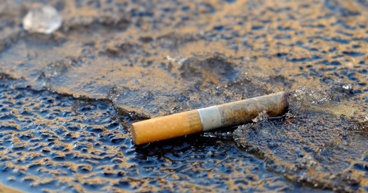 Lezersbrief: ‘Ja, roken is duur en de staat verdient eraan. Maar de ...