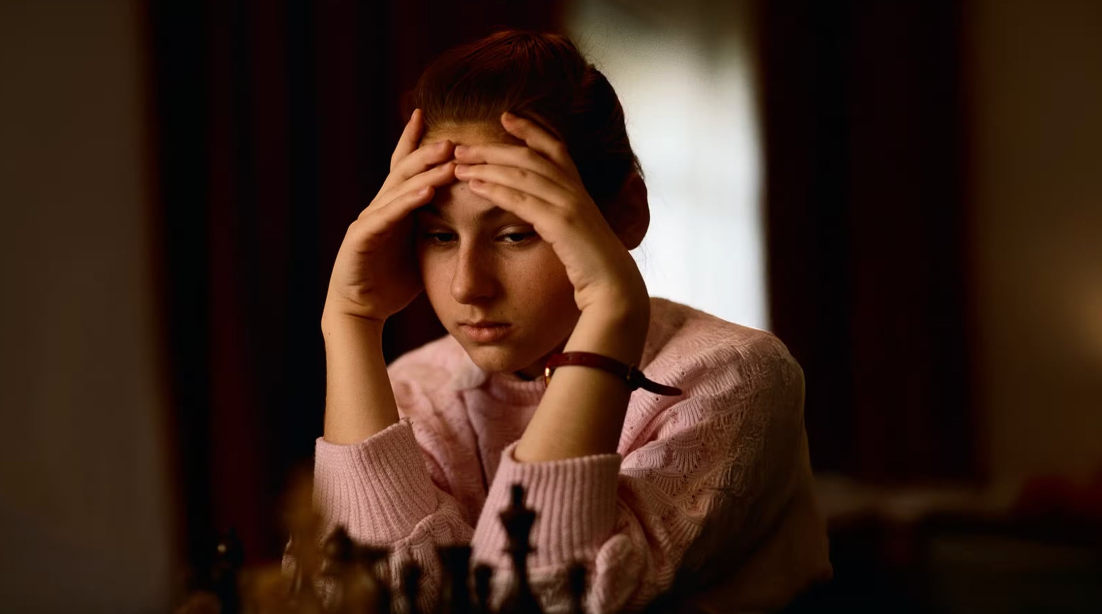 ‘Queen of Chess’ op Netflix is het levensverhaal van een wonderkind dat ...