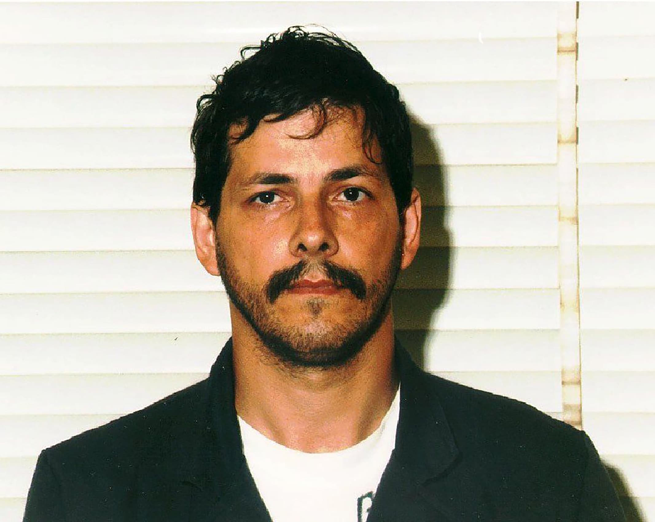 beelden-van-kindermisbruik-gevonden-in-cel-van-marc-dutroux-die-foto