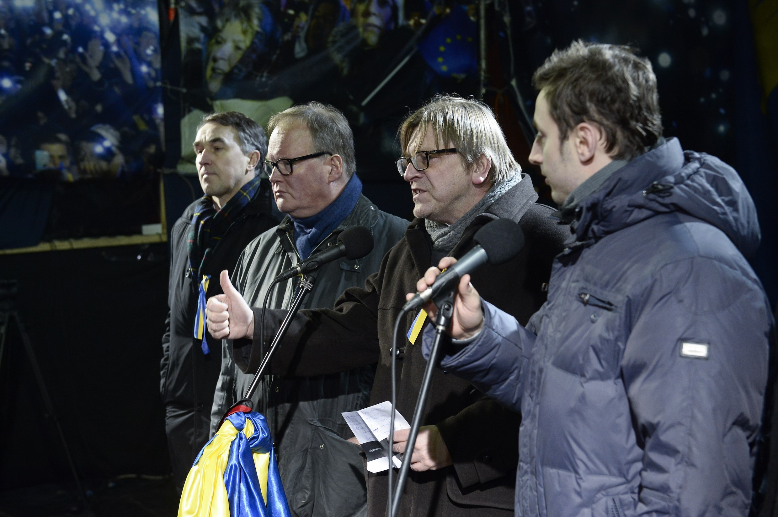 ‘Enkele uren nadat de pro-Russische president Janoekovitsj op de betogers had laten schieten, stond ik op het Maidanplein in Kiev te speechen, om de Oekraïners een hart onder de riem te steken.’