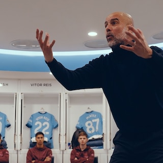 ‘A Beautiful Obsession’ op Prime is een bijwijlen ontroerend liefdesrelaas over het stukgelopen huwelijk van Pep Guardiola (en Kevin De Bruyne) met Man City